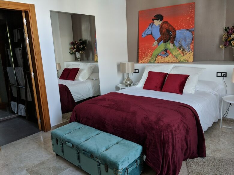 Apartamentos Arc Felix Saenz