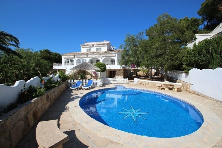 Rosario - Modern, Well-equipped Villa With Private Pool