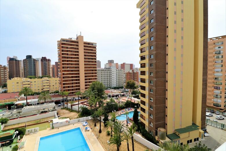 Apartamentos Versalles 7-32
