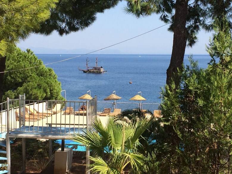 Pine Beach Boutique Hotel - All Inclusive