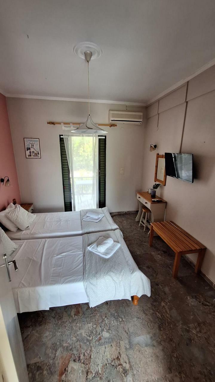 Antzela Apartments