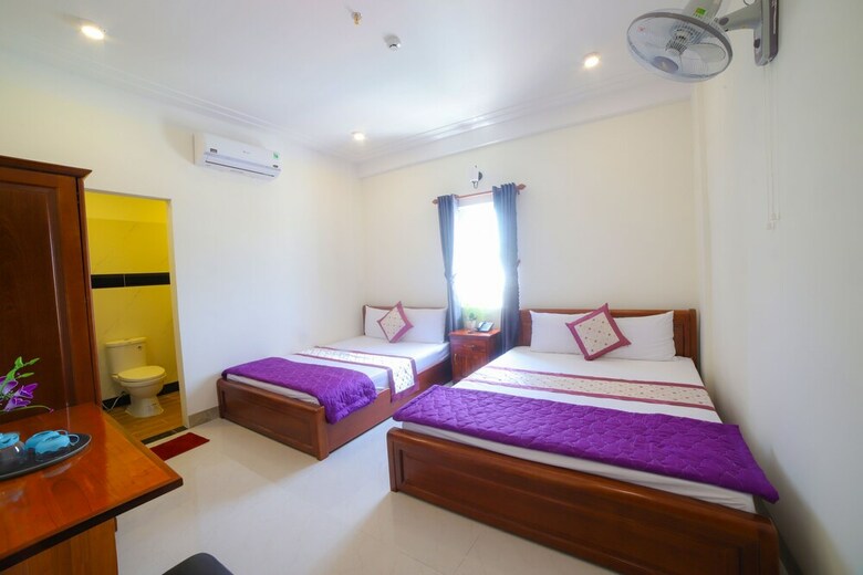 Hotel Khach San Bien Xanh