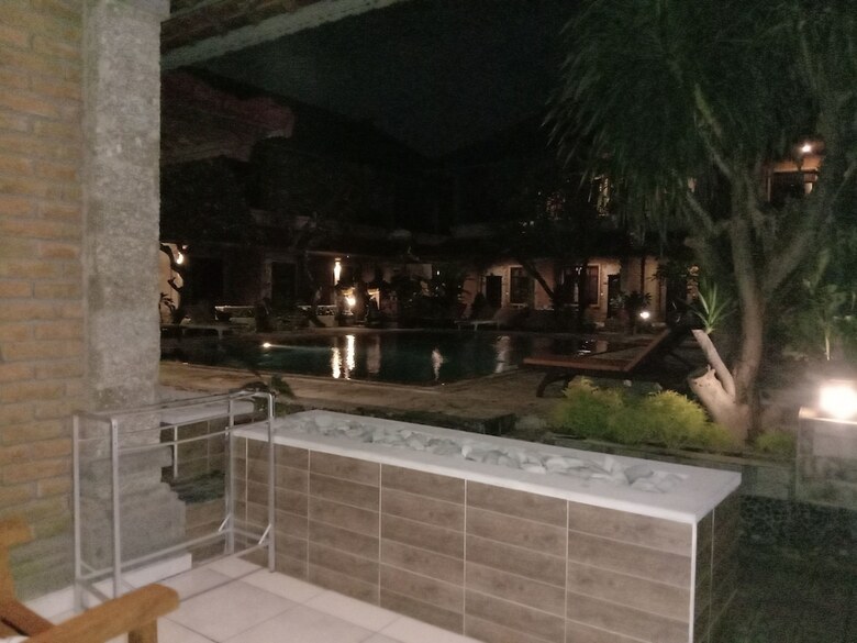 Hotel Tunjung Bali Inn