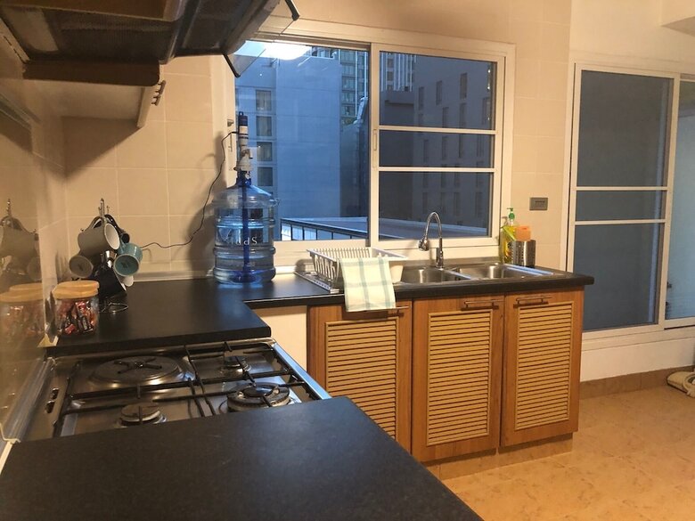 Jj Suites - Your Home On 11
