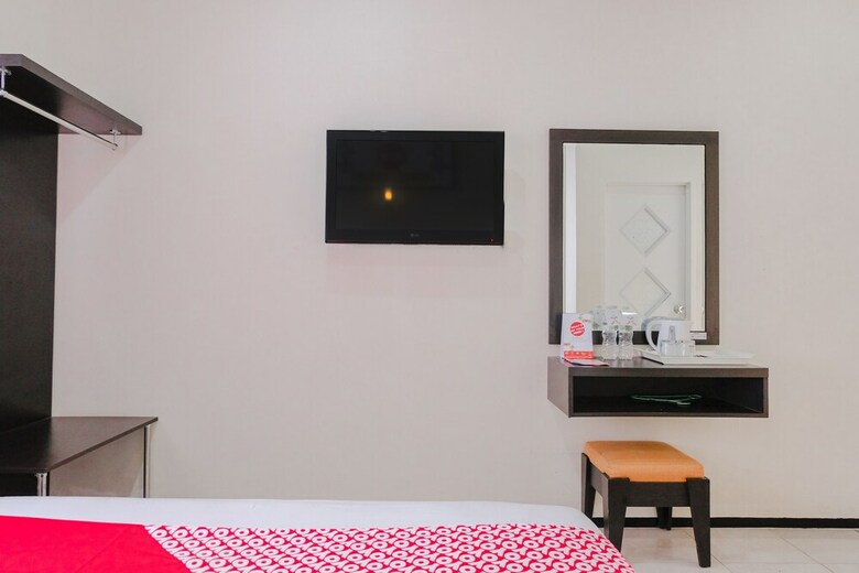 Oyo 803 Toetie Hotel