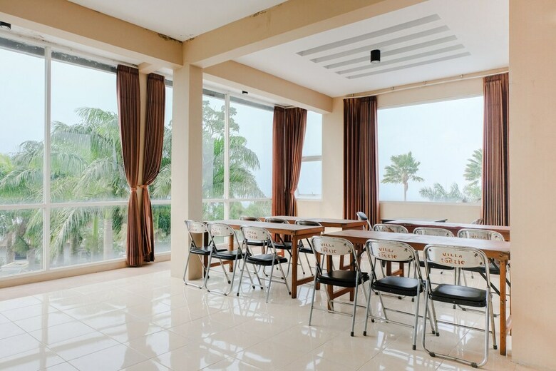 Oyo 803 Toetie Hotel