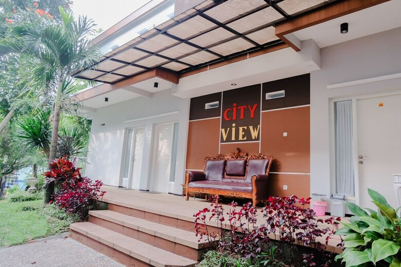 Oyo 803 Toetie Hotel