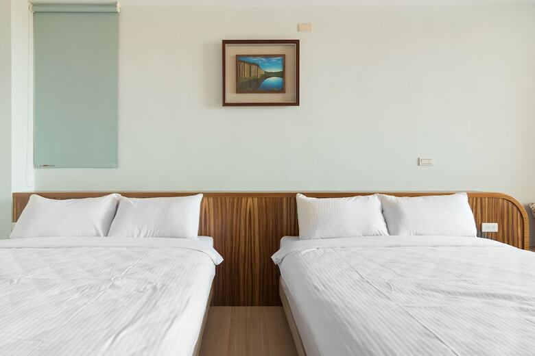 Hotel Penghu Water Reflection