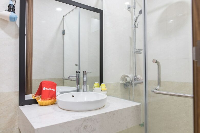 S-hotel