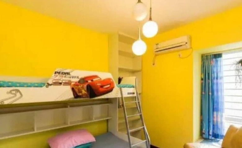 Hostal Warm Home Youth Hostel