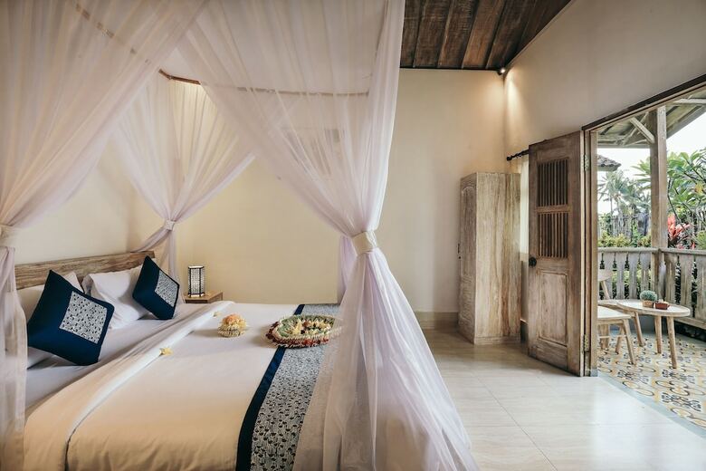Bed & Breakfast Ubud Glassy Villa