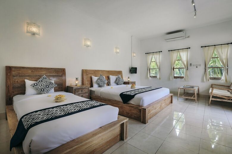 Bed & Breakfast Ubud Glassy Villa