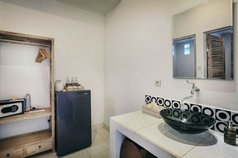 Bed & Breakfast Ubud Glassy Villa