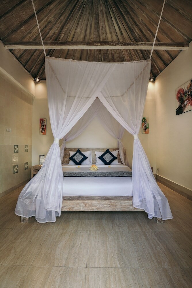Bed & Breakfast Ubud Glassy Villa