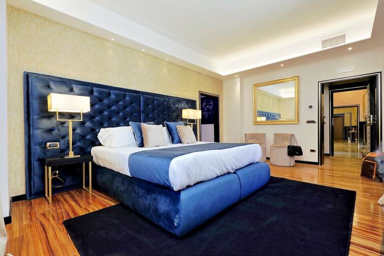 Hotel Spanish Diamond Luxury Suites Jacuzzi