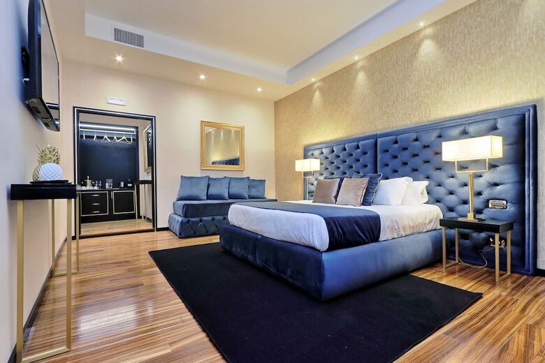 Hotel Spanish Diamond Luxury Suites Jacuzzi