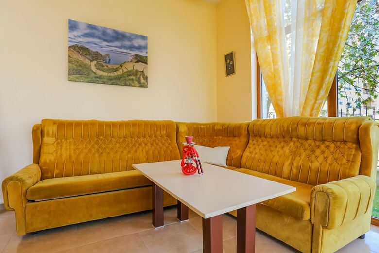 Hotel Triple Room In Dafinka Guest House