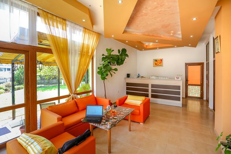 Hotel Triple Room In Dafinka Guest House