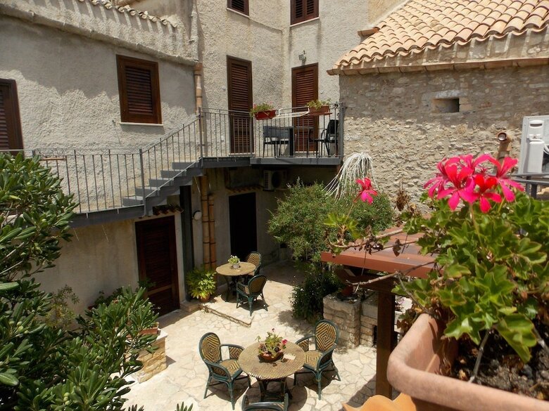 Hotel Camere Di Ulisse