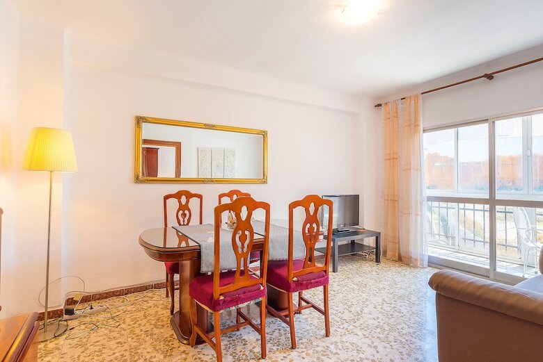 Molinillo Apartment City Center