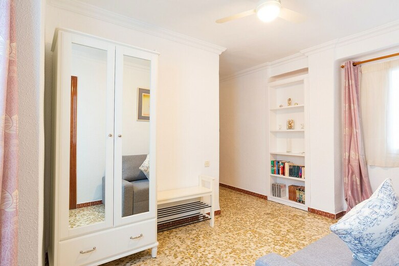 Molinillo Apartment City Center
