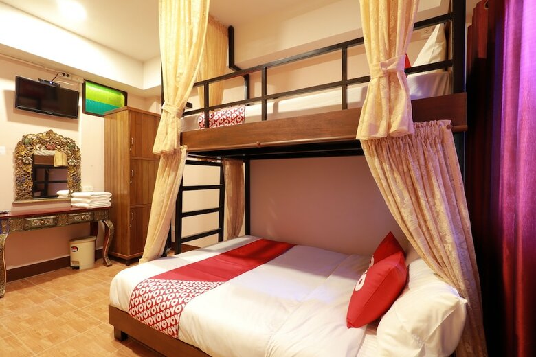Hotel Oyo 473 Faikham Hostel
