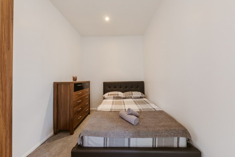 Marina Apartment Canary Wharf