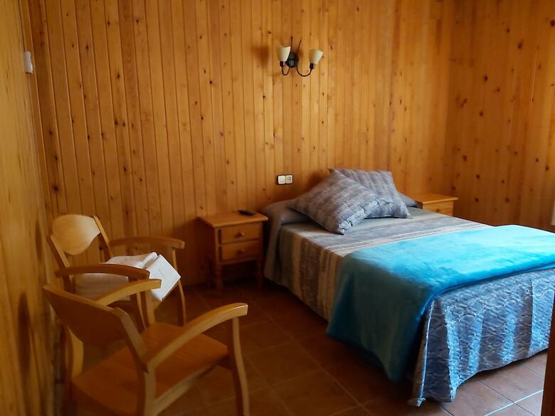 Hotel Casa Peret de Pereto