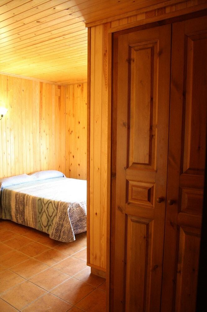 Hotel Casa Peret de Pereto