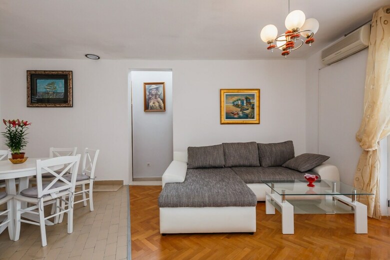 Apartments Rudine