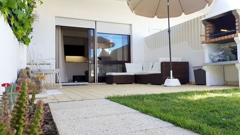 Apartamentos Magnific Studio With A Cozy Garden