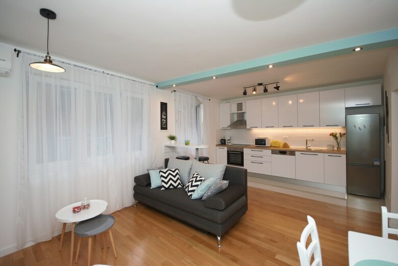 Apartment Split Mia
