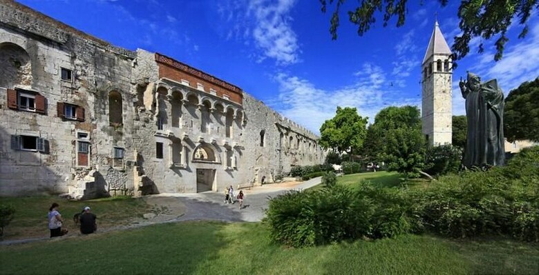 Duplex Apartment  Maisonette