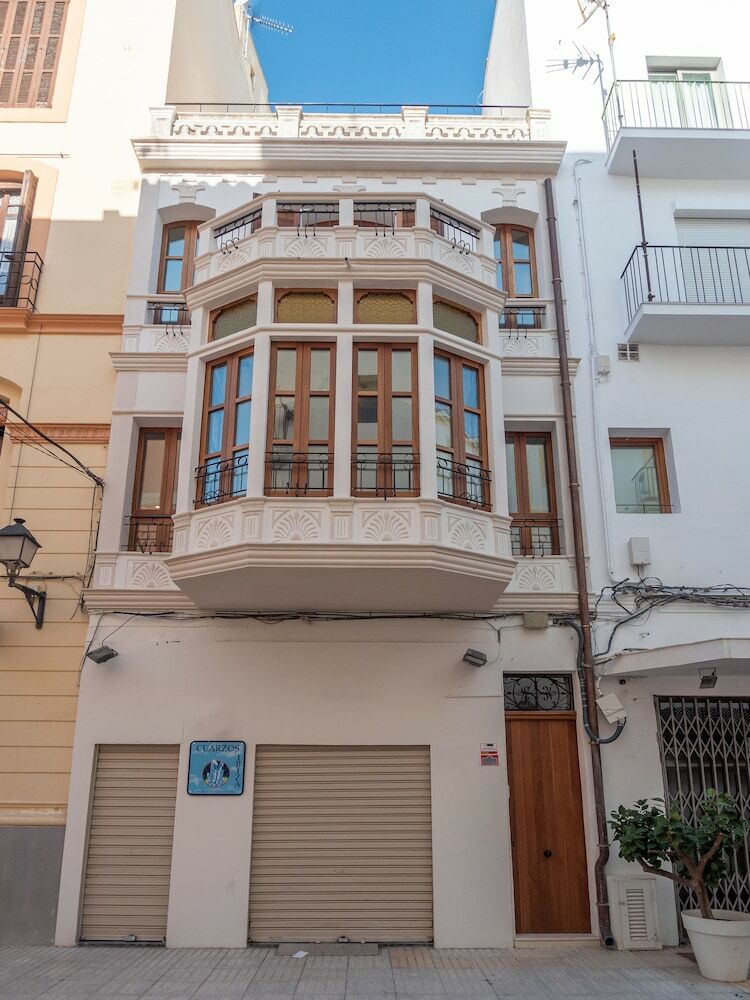 Es Palauet 2 Suites Apartment