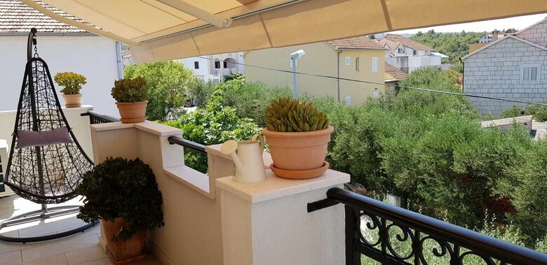 Apartamentos Salsa Brac