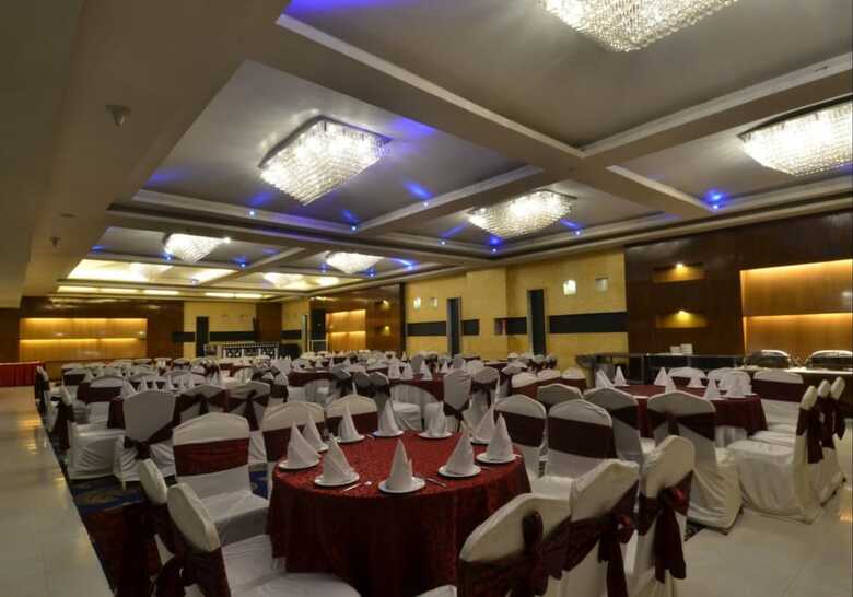 Hotel Hk Clarks Inn, Amritsar