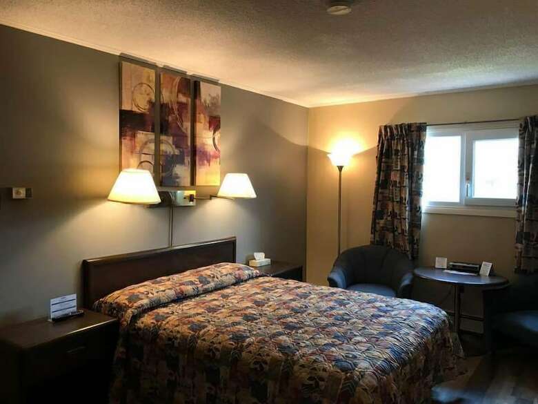 Posada Coastal Inn Kingfisher