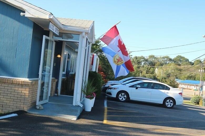 Posada Coastal Inn Kingfisher