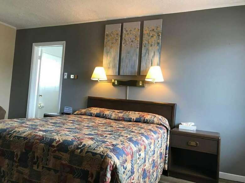 Posada Coastal Inn Kingfisher