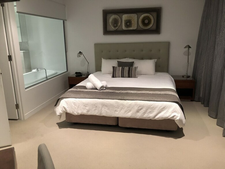 Large Apartment At Oracle Resort
