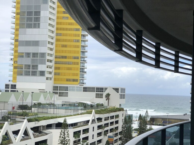 Large Apartment At Oracle Resort