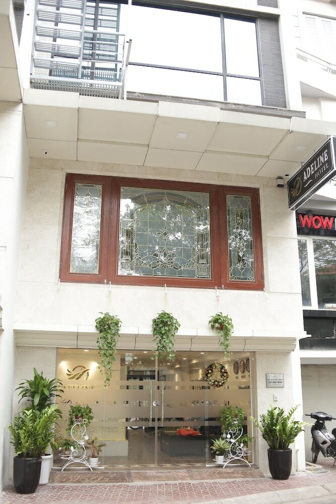 Adeline Hotel
