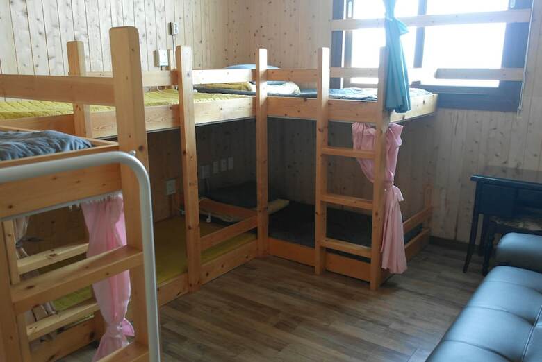 Hostal Woljeong View Guesthouse - Hostel