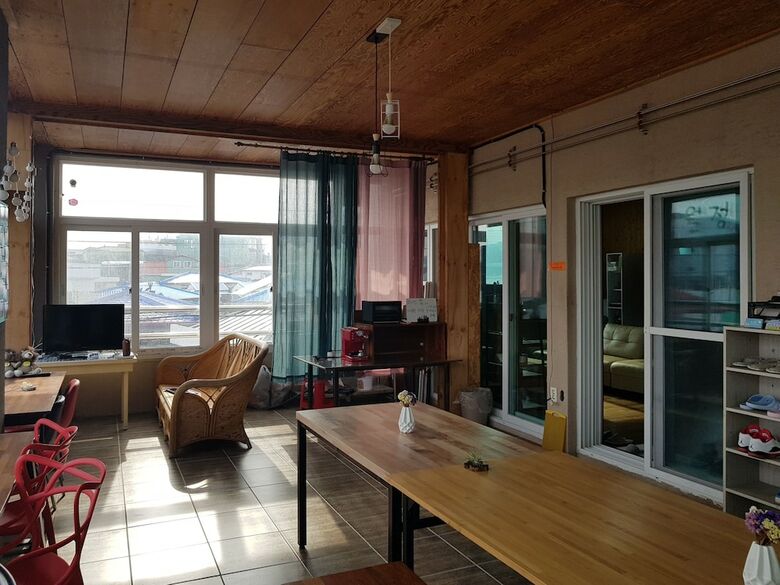 Hostal Woljeong View Guesthouse - Hostel