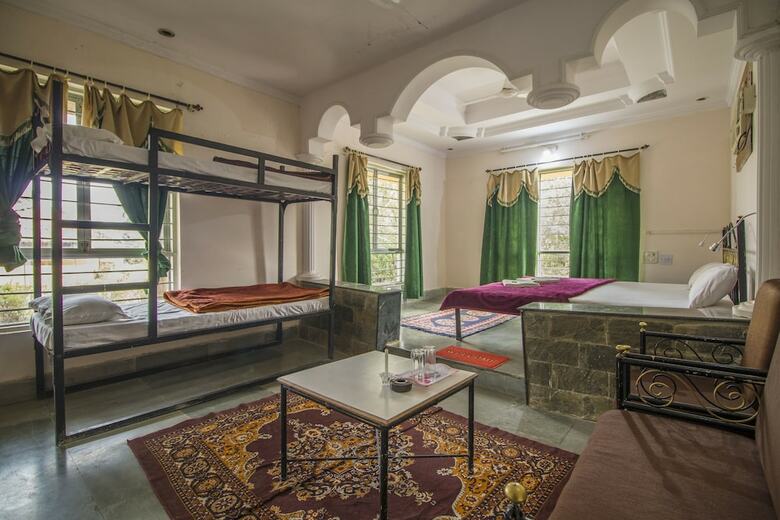 Hotel Tribal Wood Resort