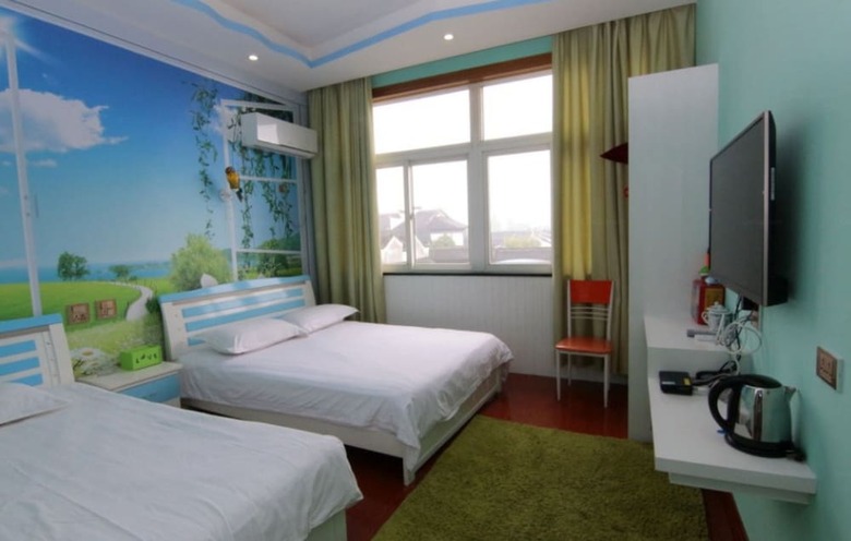 Hotel Mew Garden Inn