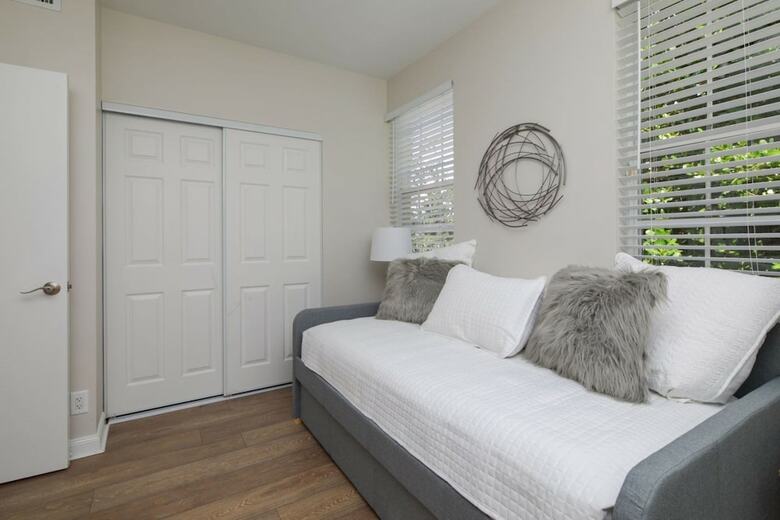 Weston Townhome 13