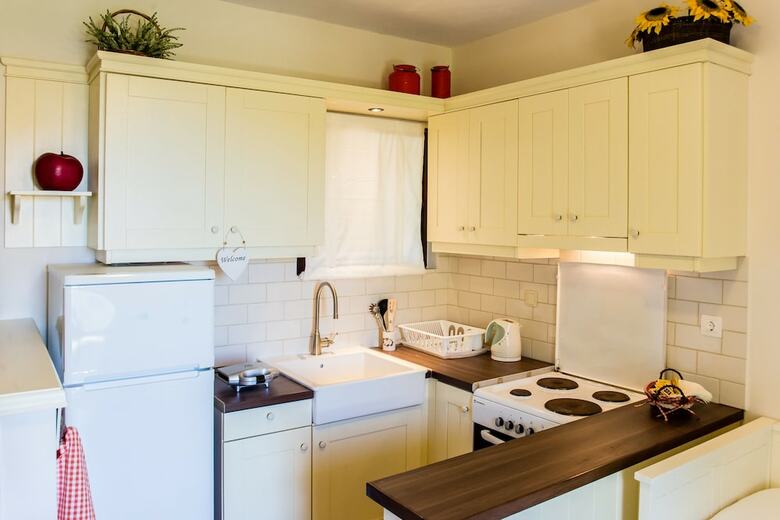 Amboula Beach Apartments