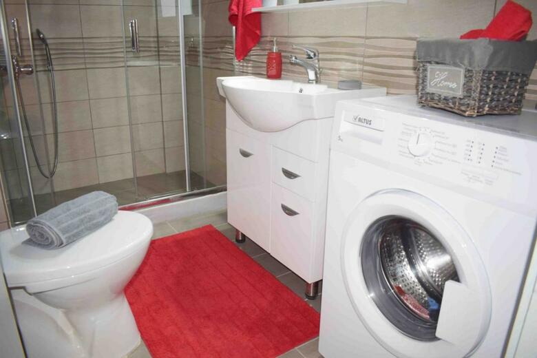 Apartamentos Angela House