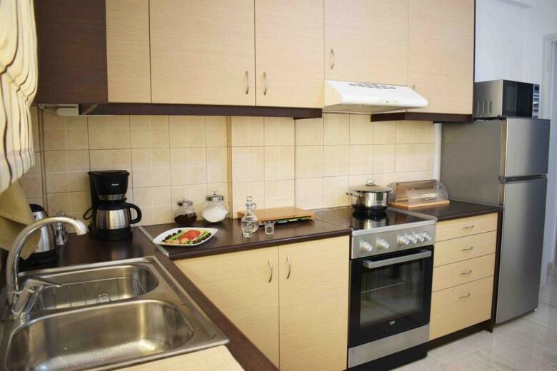 Apartamentos Angela House